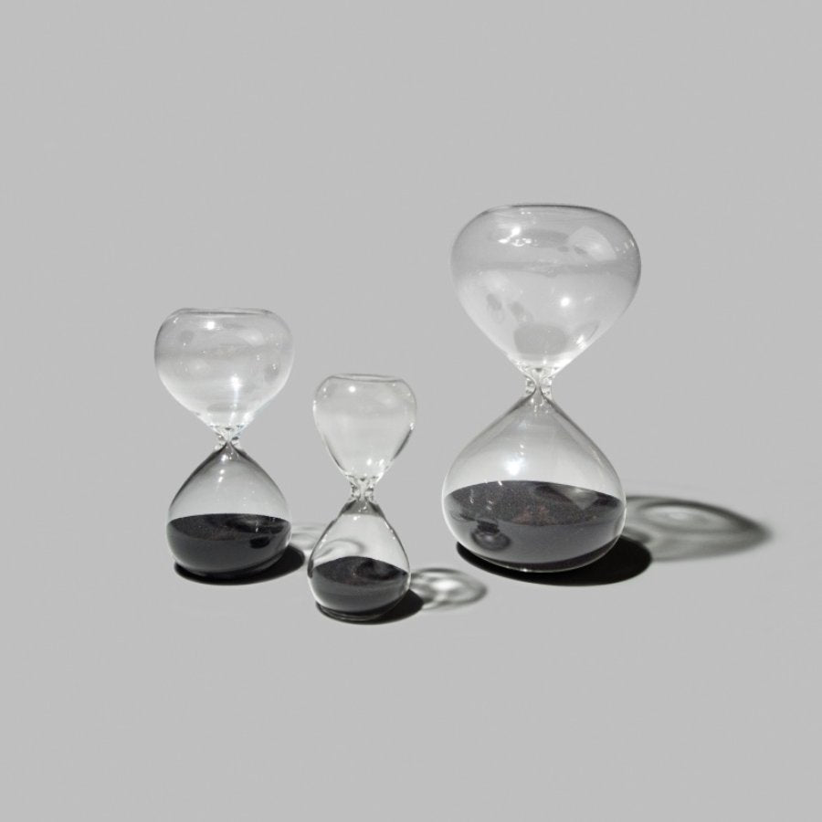 Medium Hourglass - Clear