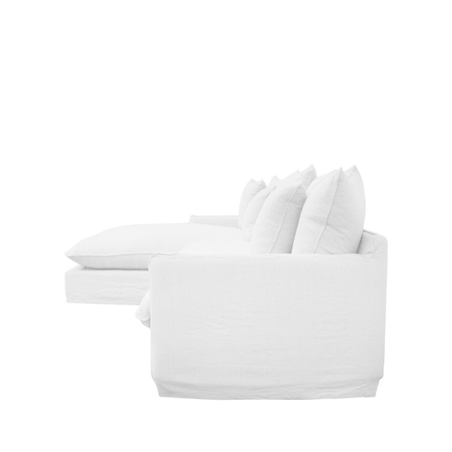 Hokio 3.5 Seat Slipcover Sofa with Chaise - White