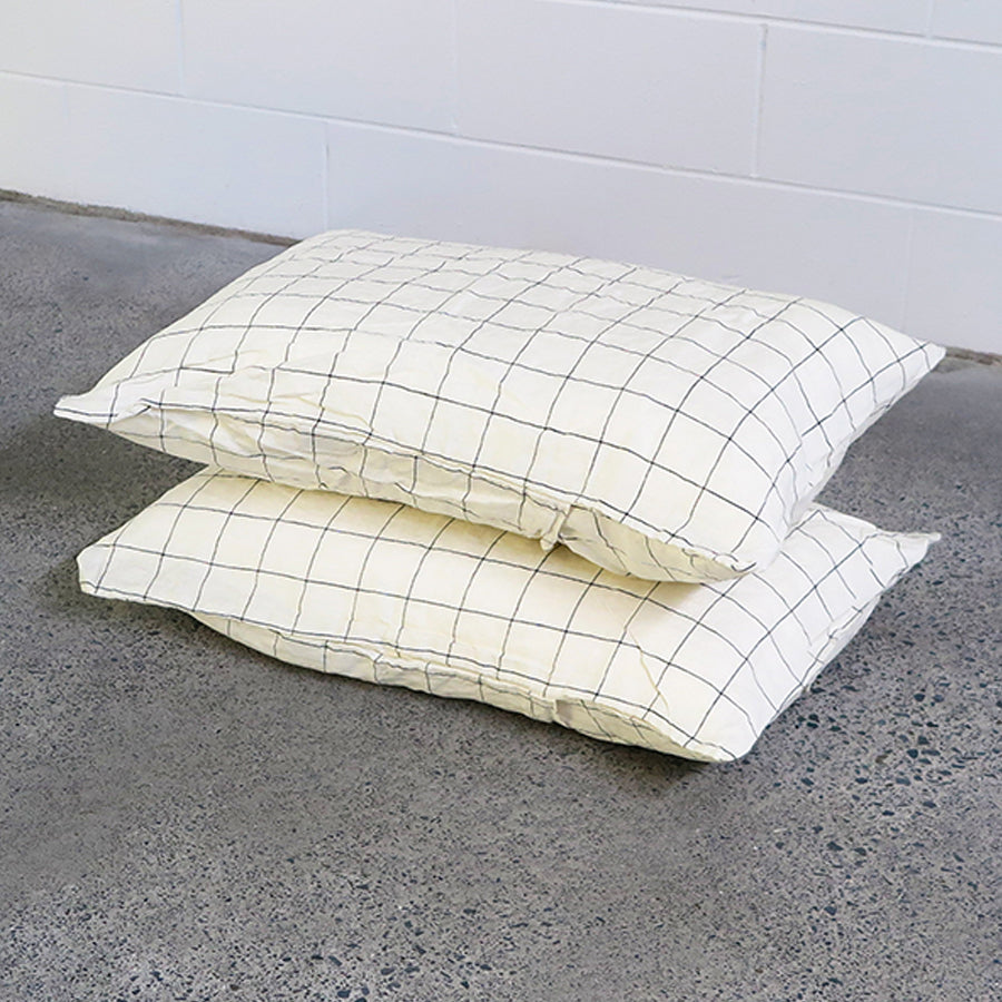 Toetoe Linen Pillowcase Pair - Marble Grid